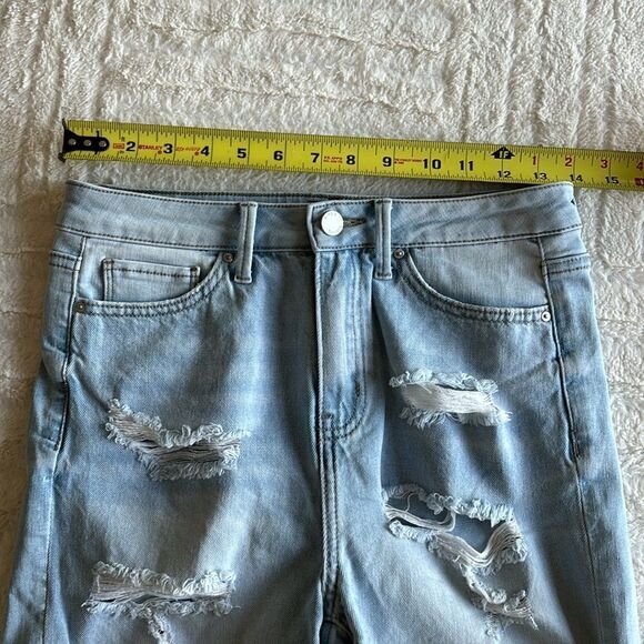 Simple society Distressed Destroyed Jeans shorts size 7/28 - Picture 5 of 9